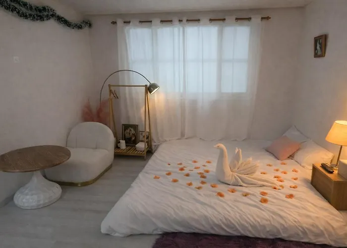 Вилла Brilliant Gangnam#apgujeong#garosu-gil#itaewon 20 Minutes#seongsu Hot Spot#cheongdam#gyeongbokgung Palace#hospital#court#kspo#plastic Surgery *